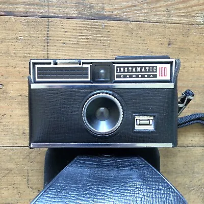 KODAK Instamatic 100 126 Film Camera + Case • £5