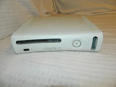 BROKEN XBOX 360 White Console *NO HARD DRIVE* Parts Only • $9.99