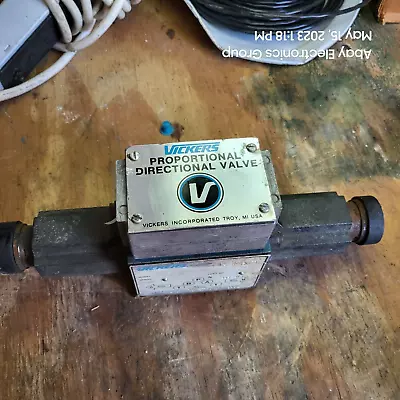 VICKERS KDG KDGF5M0LCY1011WPHM Proportional Directional Valve Solenoid $249 • $249