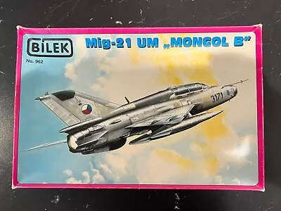 1/72 Soviet Jet Fighter Trainer MIG-21 UM Mongol B  - Bilek 962 • $21.25