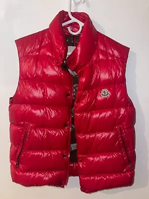 Moncler Men's Red Vest Size: 3 100% Authentic • $500