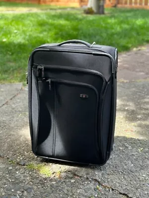 Victorinox Werks 2-Wheel 20  Softside 2-Suiter Frequent Flyer Carry-On Black • $129.99