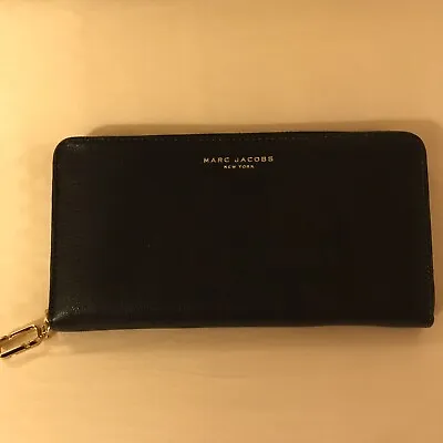 $118.99 • Buy Marc Jacobs Black Long Wallet Gold Key Leather Multi Logo Zip Wallet Coin Card