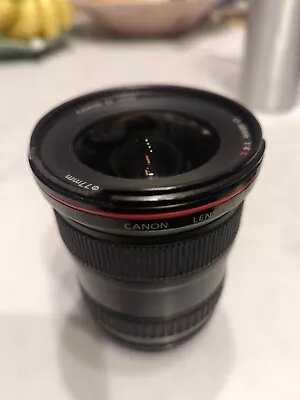 Canon EOS EF 17-40 Mm F/4.0 L USM Ultra-Wide Works Has Damage To Plastic  • £150