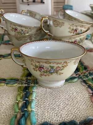 Vintage DISCONTINUED Meito Pattern V2562 China Cups • $7