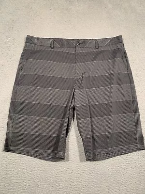Puma Men's Gray Performance Shorts Plaid Stripe Flat Front Size 38 Golf • $18