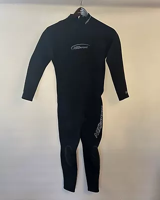 NeoSport 3/2mm Full Wetsuit  M  • $10