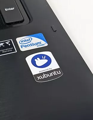 3x Powered By Xubuntu Linux Vinyl Decal Sticker Computer PC Laptop Badge • £2.99