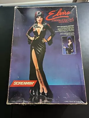 Screamin' Elvira Mistress Of The Dark Model Kit 1/4 Scale Over 18  1988 • $99.99