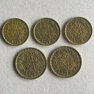 Lot 5- Maroc 1371 Coins- 10 & 20 Francs (1951-1952) • $20