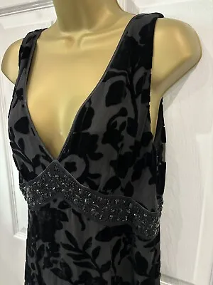 Hobbs Black Velvet Floral & Beaded Lined Dress Evening Occasion Party Size 12 • $25.25