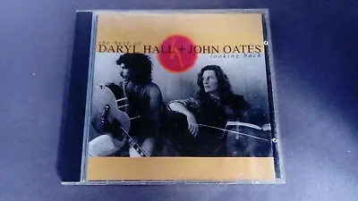 £1 • Buy Daryl Hall & John Oates - Looking Back - The Best Of (CD 1993) 