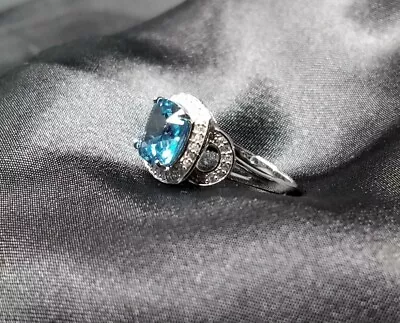 Avon Sterling Silver Blue Topaz Cushion Cut Halo Ring Size 7 Read Description!  • $29.50