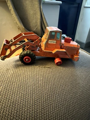 £1 • Buy Matchbox By Lesney “Hatra” Tractor Shovel King Size No K3