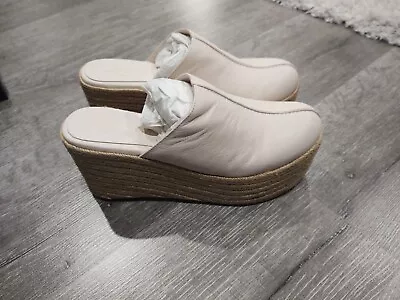$60 • Buy Paloma Barcelo Womens  Gualeguay Napasoft Espadrille Clog Size 39, Size 8.5