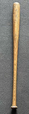 Vintage Mickey Mantle Hillerich & Bradsby Safe Hit Baseball Bat 33  • $199.99