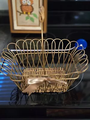 Vintage Metal Wire Decorative Basket • $12