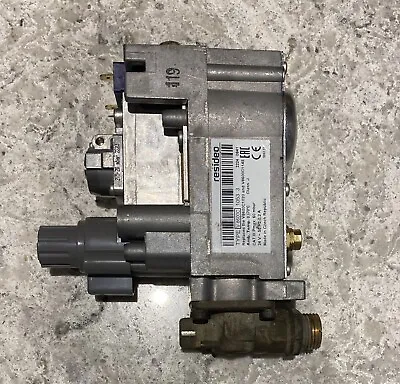 Honeywell V4600c1086u Gas Valve • £50