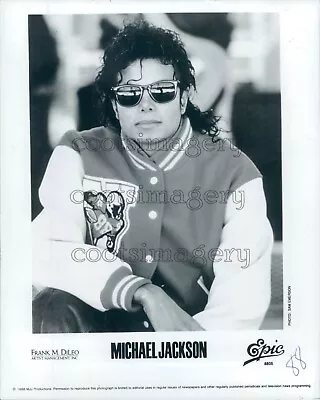 1988 Press Photo King Of Pop Michael Jackson Wears Football Jacket 1980s • $15