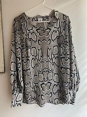 Women’s Cabi  Blouse Large • $12.99