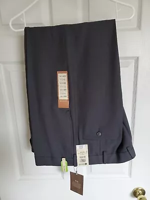 Mens Haggar Premium Dress Pant 40x30 Plain Front Mens Medium Grey Comfort Waist  • $24.99