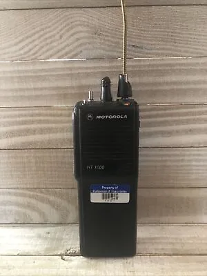 Motorola HT1000 H01SDC9AA3BN VHF Portable - Missing Antenna Cover - See Photos • $62.99