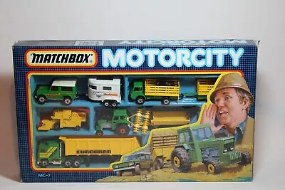 Matchbox Motorcity MC7 Farming Gift Set Inc Kenworth Cabover Land Rover 90 • $113.68