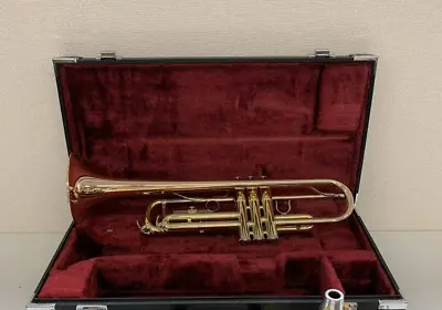 Yamaha YTR-3325 Trumpet With HardCase • $340