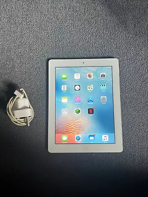 Apple IPad 2 64GB Wi-Fi 9.7in - White • £40