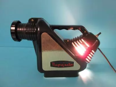 Vintage Bakelite Magnajector Magnifier Photo Projector Rainbow Crafts MJ 100 • $19.99