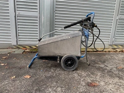£800 • Buy Nilsfisk DTE-CM400 Jet Wash/pressure Washer/commercial/valeting. Cost £2700
