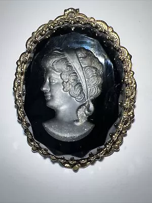 Vintage Gold Tone Hematite Carved Glass Cameo Brooch Pin B58 • $6.50