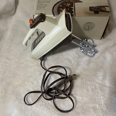 Vtg Sunbeam Mixmaster Hand Mixer Burst Of Power Model03076 Almond W Box Tested • $26