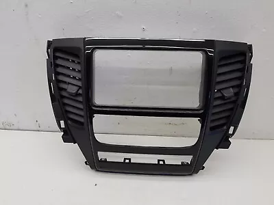 2020 Mitsubishi Shogun Sport Mk3 Radio Surround Trim / Air Vents Oem 8002c125zz • $62.97