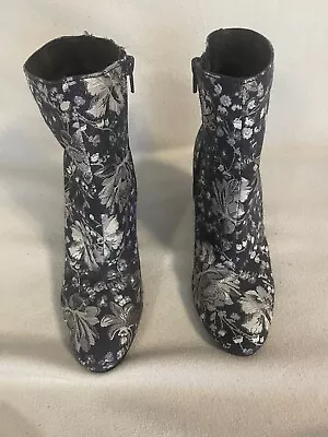 Merona Woman's Boots Size7 FREE SHIPPING • $19.99