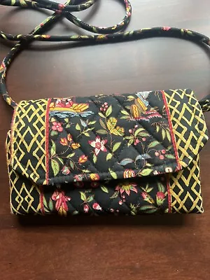 Vintage Vera Bradley Crossbody Bag Womens Retired Ming Quilted Trifold Clutch • $18.50