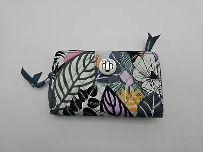 Vera Bradley Rfid Turnlock Wallet Palm Floral Nwt • $24.95