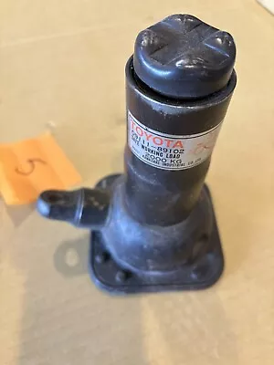 1990-1995 Toyota 4Runner & Pickup Bottle Jack Emergency Roadside 09111-89102 Oem • $50