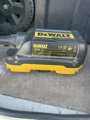 £70 • Buy DEWALT DCB500-GB 240V FlexVolt Mitre Saw Adaptor Cable
