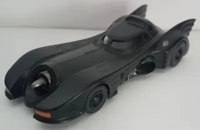 Jada Toys 1/32  1989 Batman  Batmobile Die-cast Car No. 98681  • $8.49