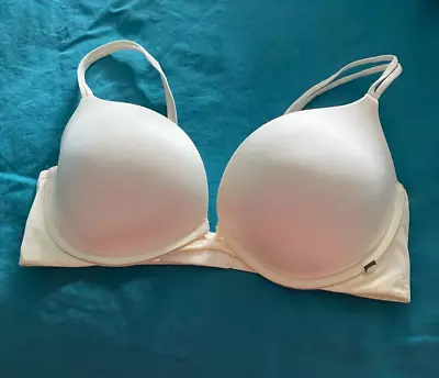 Victoria Secret Very Sexy Push Up Bra Size 36 D • $8.99