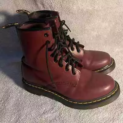 Dr. Martin's Air Wair Womens Maroon Boots Size 7 Good Condition • $50