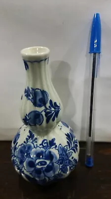 Royal Delft Blue Floral Bud Vase 5.5 Inch V.N.S • $9.99