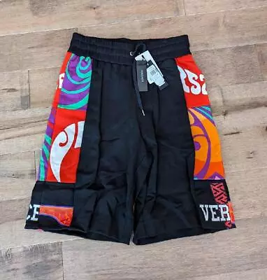 $925 Mens Versace Music Graphic Sweat Shorts Black/Multi Medium • $259.43