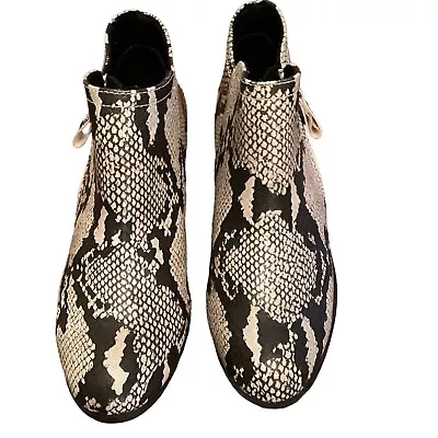 ARIZONA JEAN CO Size 7 Galen Womens Ankle Booties Snake Skin Print Shoes • $14.95