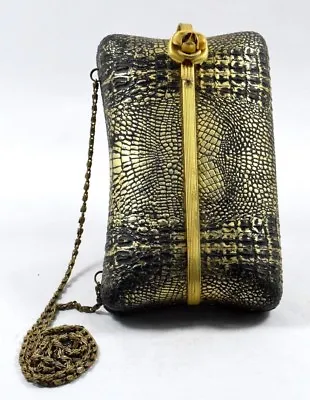 Vintage Beautiful Collectible Ladies Brass Chain Purse Ladies Fashion. G13-5  • $76.25