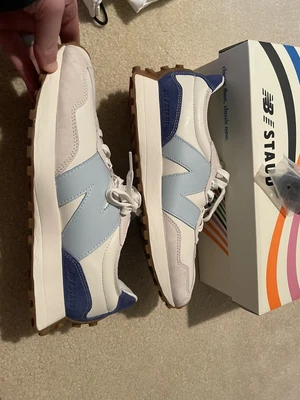 $85 • Buy New Balance 327 X Staud Size 12
