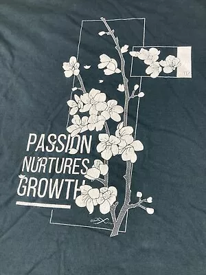 Japanese Sakura Cherry Blossom T Shirt Mens Medium Dance Passion Growth Nature • $13.99