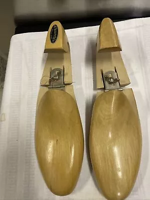 Vtg Church’s Mens Shoe Form Cedar Wood Shoe Trees Adjustable Size 10/B • $7.21