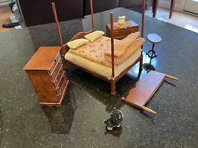 Vintage Dollhouse Bedroom Furniture Lot 1:12 • $22.99